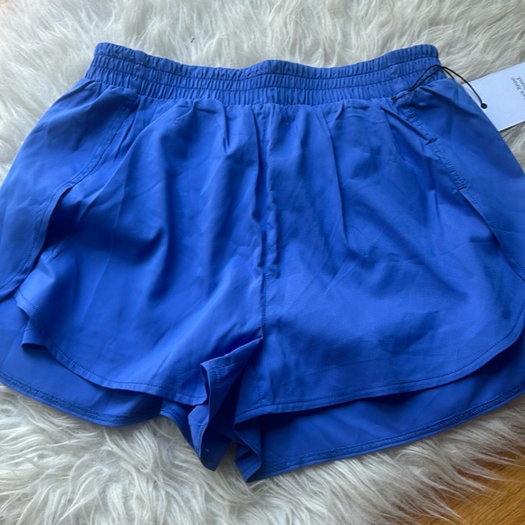 NWT GIRLFRIEND COLLECTIVE PRISM TRAIL SHORT small current season $58 - Picture 4 of 5